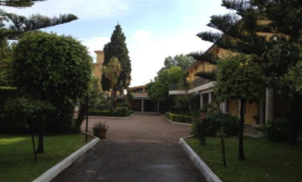 Hotel Mercede 2 - Housity