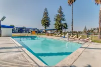 Motel 6 Visalia, CA