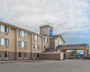 Rodeway Inn Hotels near Midland University