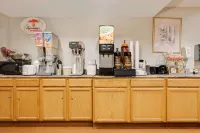 Super 8 by Wyndham Allentown - Bữa sáng