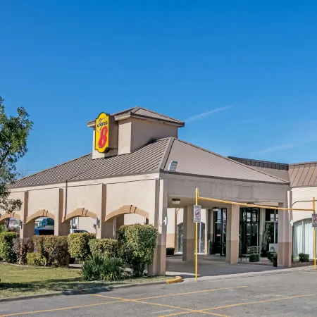 Super 8 by Wyndham Ft Stockton