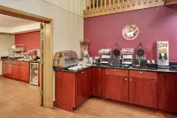 AmericInn by Wyndham Burlington - Haustierfreundliche