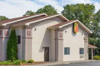 Super 8 by Wyndham Lewisburg Hotels in Lewisburg