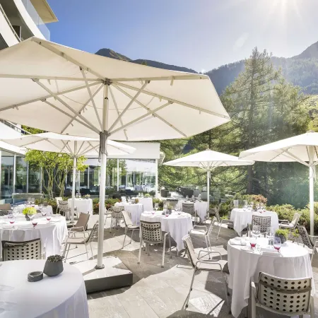 7132 Hotel Vals