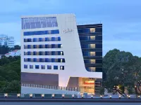 Radisson Bengaluru City Center Hotels in Bengaluru