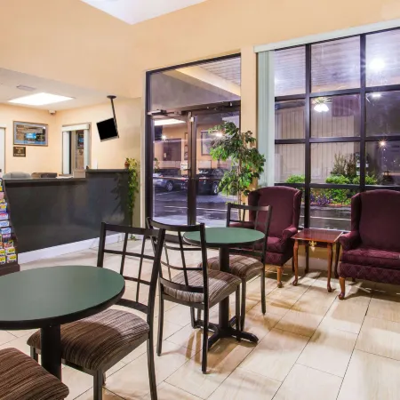 Howard Johnson by Wyndham Panama City