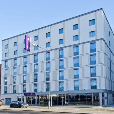 Premier Inn Slough Central South