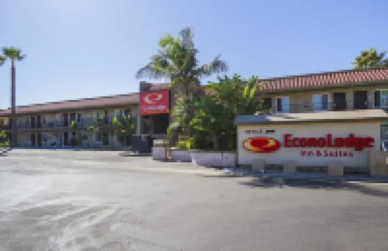 Howard Johnson Escondido CA