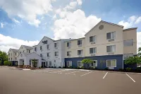 Fairfield Inn & Suites Indianapolis Airport Отели рядом с достопримечательностью «MyComputerCareer»