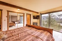 Cozy Lake-View Hideaway! Pet-Friendly Truckee Home - Pet friendly