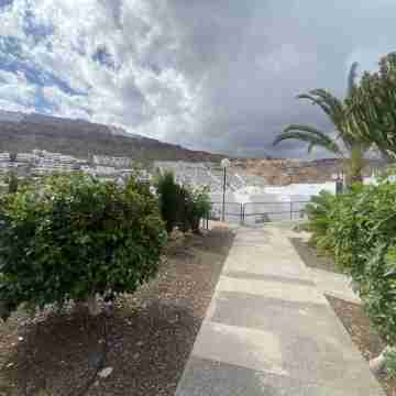 Comfortable Duplex Apartment Near the Beach. Hotel Exterior