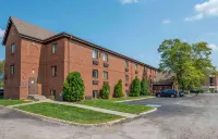 Suburban Studios Indianapolis Northwest - College Parks Hotel di Indianapolis