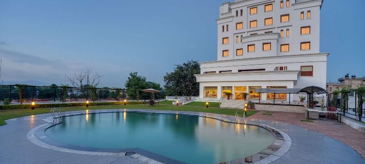 Royal Sarovar Portico Siliguri Hotels in Darjeeling