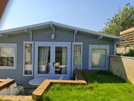 Remarkable 1-Bed Cabin in Hythe Hotels in der Nähe von Fisherman's beach