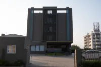 RAAJ SVASTIK INN