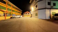 King Ing Hotel - Parkering