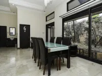 Spot on 2483 Salju Korea Car Wash Hotels in Wiyung