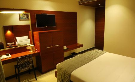 Avenue Hotel - Housity