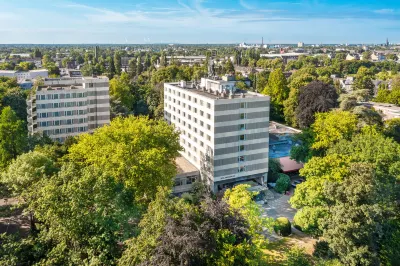 Hotel Krefelder Hof Hotels near Latumer Bruch