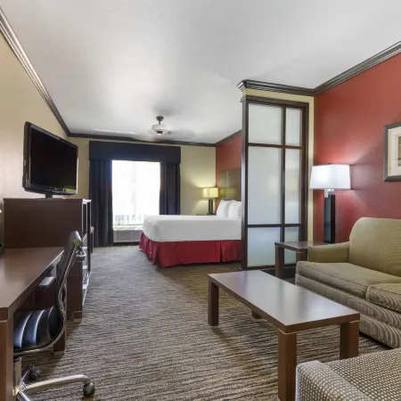 Best Western Plus Classic Inn Suites