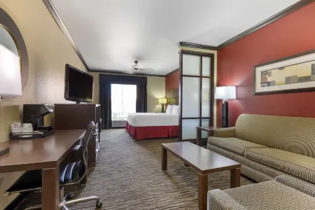 Best Western Plus Classic Inn  Suites