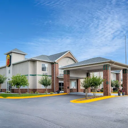 Super 8 by Wyndham Salisbury