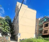 Hotel down to Earth
