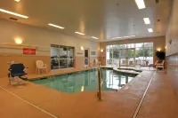 Country Inn & Suites by Radisson, Conyers, GA - Uima-altaat