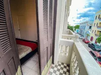 Chic loft/Great location/WiFi/Self check in-out/High Cleanliness Standards!