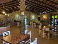 Green Pastures - A Hill Country Resort - breakfast