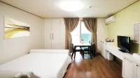 Ian Residence