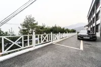 Geojedo Hakdong Sunrise Ocean View - parking