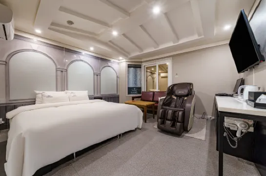 Ulsan Yeungnam Alps Rahel