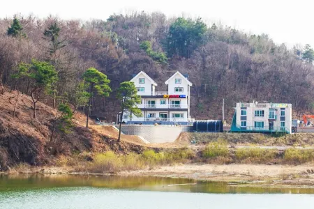 Anseong Pension Ddeulanche