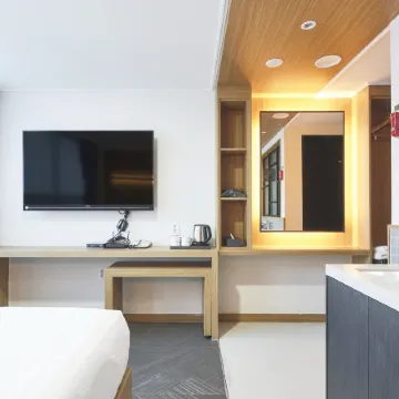 S Stay Hotel