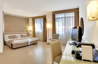 地中海皇宮酒店