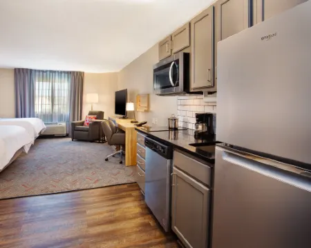 Candlewood Suites KENOSHA - PLEASANT PRAIRIE by IHG Hotel di Kenosha