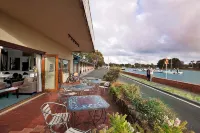 Coastal Pods Wynyard Hotels in Wynyard