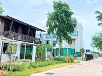 Ban Nai Amphoe Hotels near Saveone Market