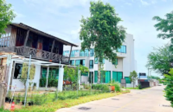 Ban Nai Amphoe Hotels near Khorat Fossil Museum