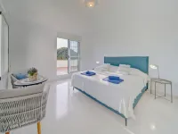 Villa del Tauro Hotels in Ermita