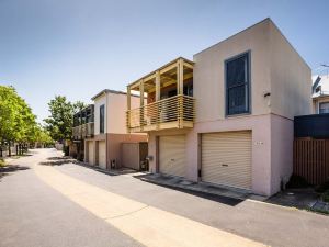 Harbourside Terrace Apartments