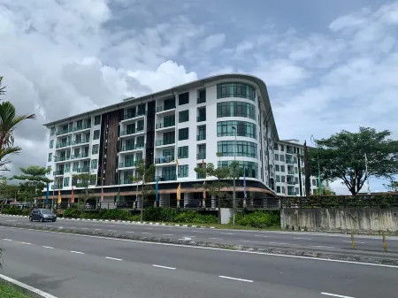 Rex 3Bedroom 5-10Pax 5Min Drive to Vivacity Отели в г. Kuching Division