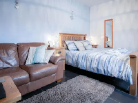 Primrose - 1 Bedroom Cottage - Llanteg โรงแรมในAmroth