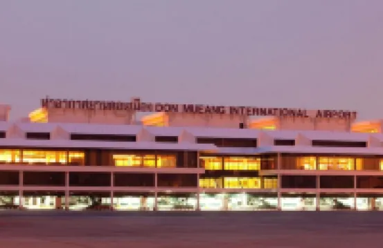 5 ไดมอนส์ โรงแรมใกล้วัดพระศรีมหาธาตุ