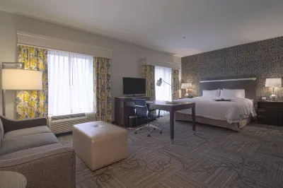Hampton Inn & Suites Columbus/University Area Hotels in Columbus