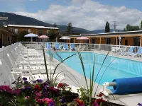Sahara Courtyard Inn & Suites Osoyoos - piscine