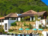 Shanti Som Hotels in Alozaina