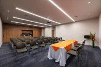 Holiday Inn Express & Suites Medellin