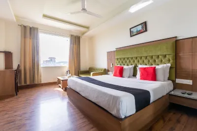 Hotel Classic Residency فنادق في Pinjaur